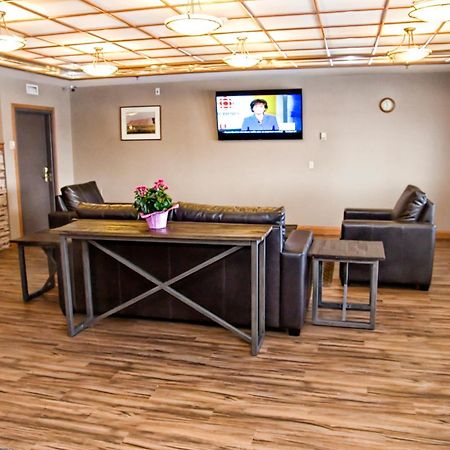 Lakeview Inns & Suites - Brandon Δωμάτιο φωτογραφία