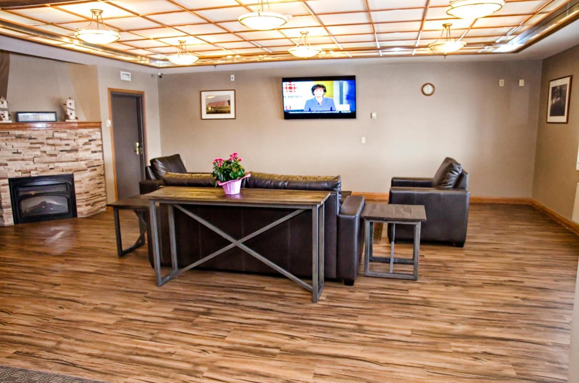 Lakeview Inns & Suites - Brandon Δωμάτιο φωτογραφία